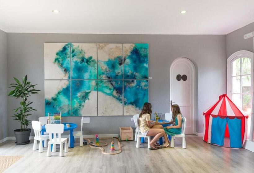 Aparthotel Nelva Resort