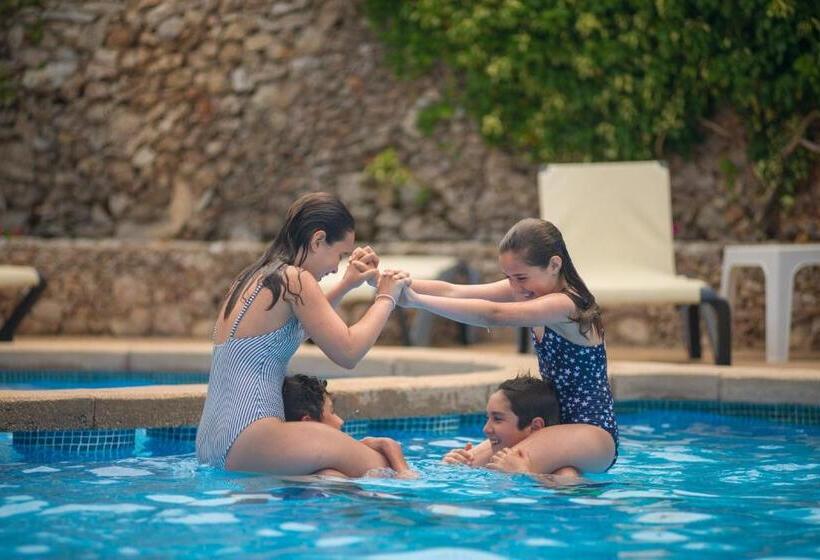 Aparthotel Nelva Resort