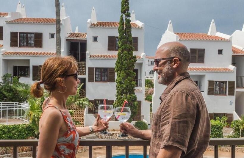 Aparthotel Nelva Resort