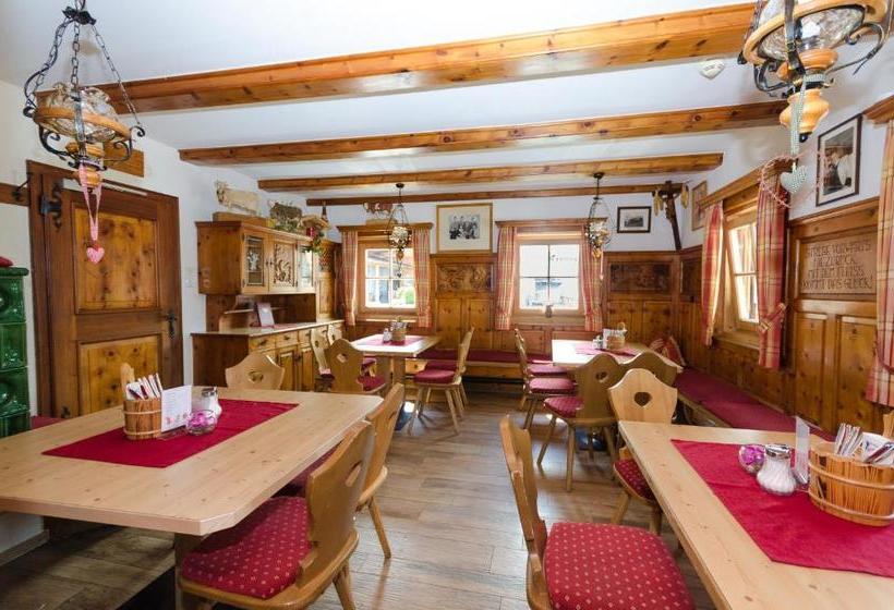 مبيت وإفطار Alpengasthof Enzianhof