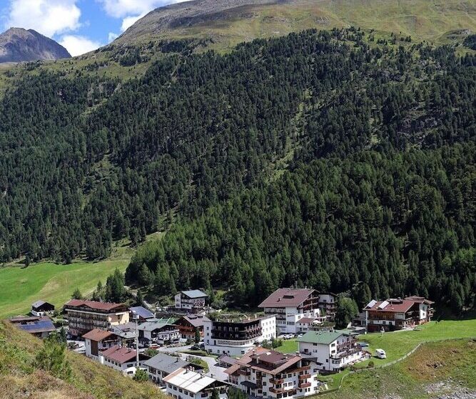 Berghotel Gasthof Gstrein