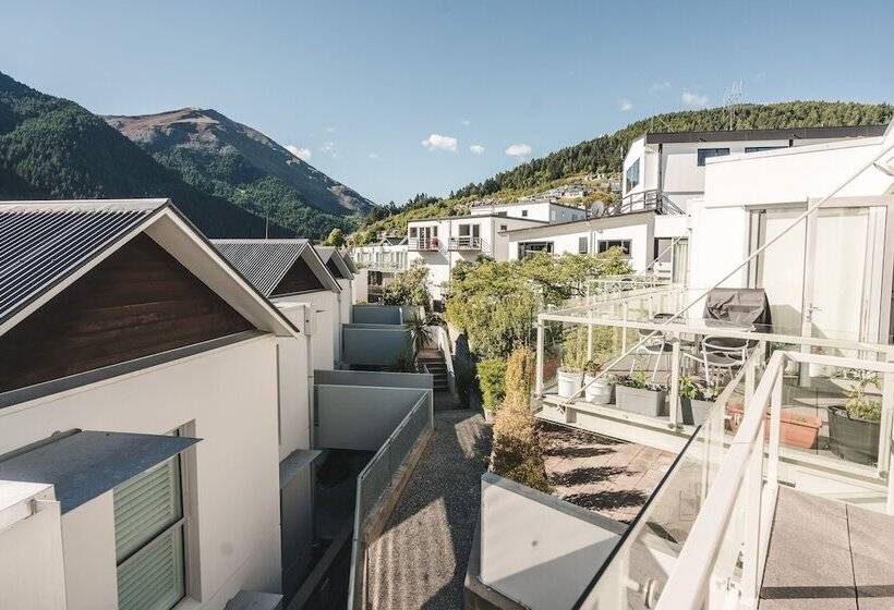 Blue Peaks Apartments