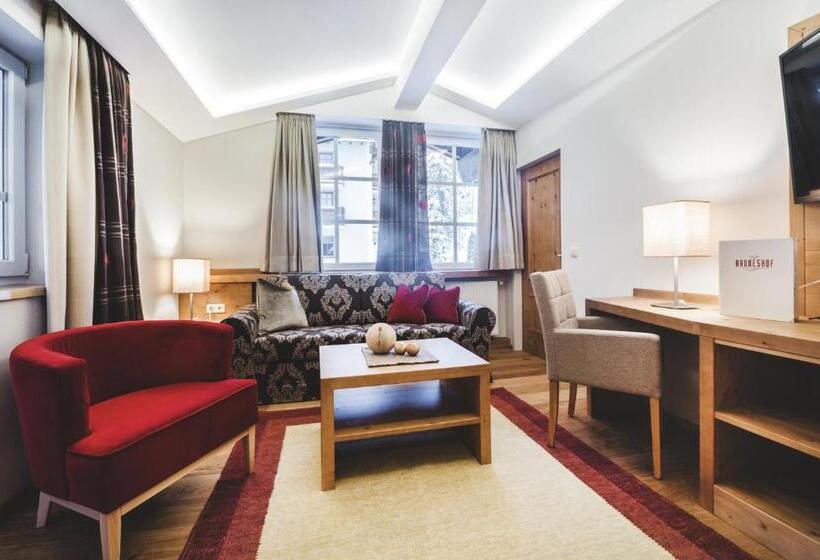 Familien  Und Wellnesshotel Hanneshof