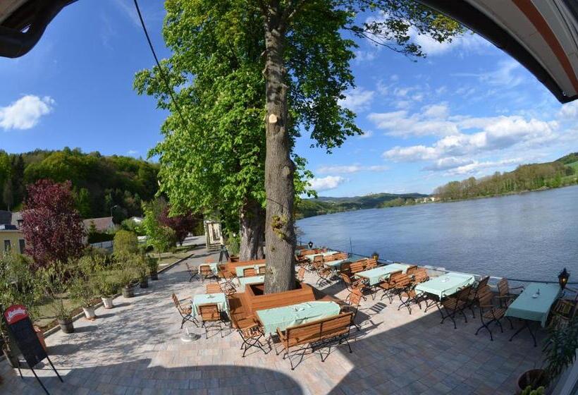 Fischwirtshaus Landmotel Die Donaurast