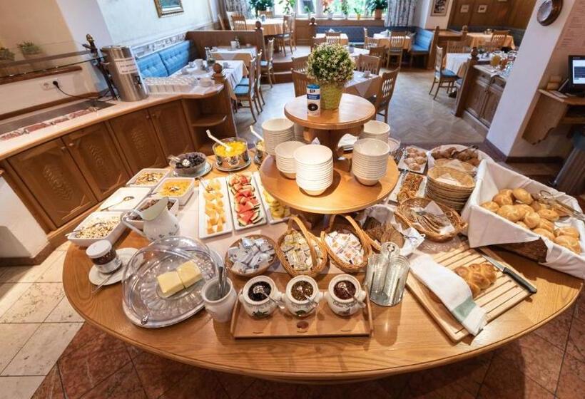 Gasthof Hotel Hauslwirt