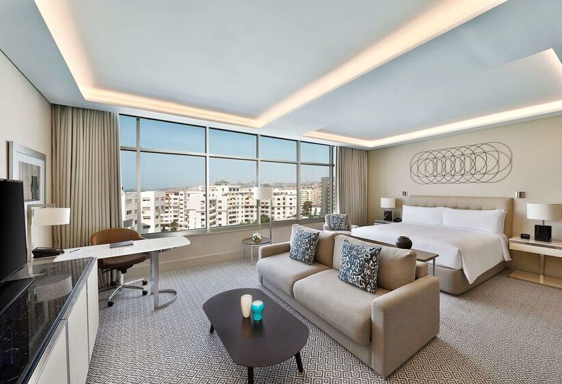 ホテル Hilton Tangier City Center