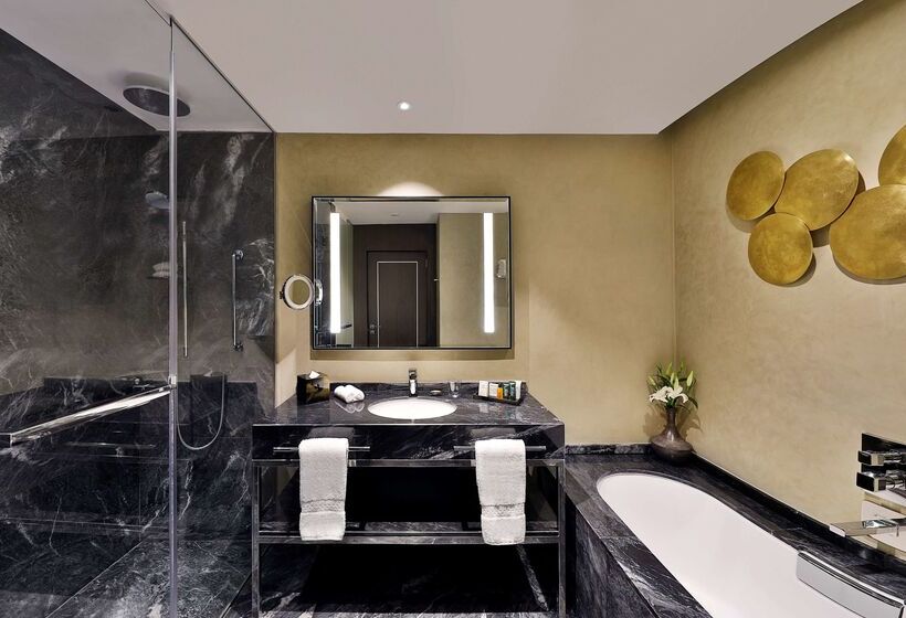 ホテル Hilton Tangier City Center