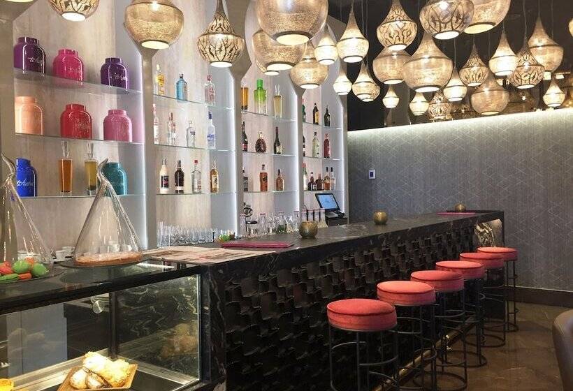 ホテル Hilton Tangier City Center