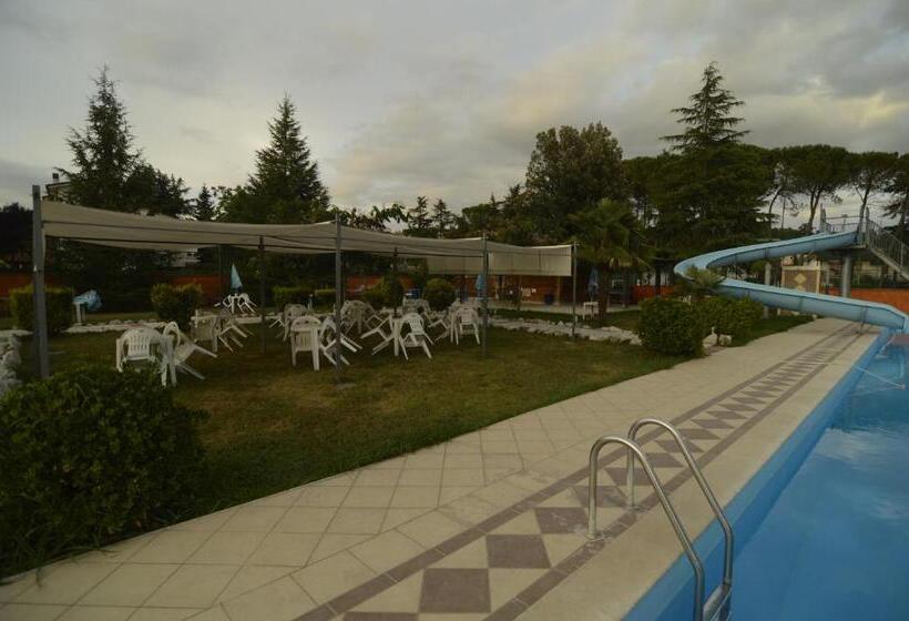 فندق فئة نجمة واحدة La Vignola Country