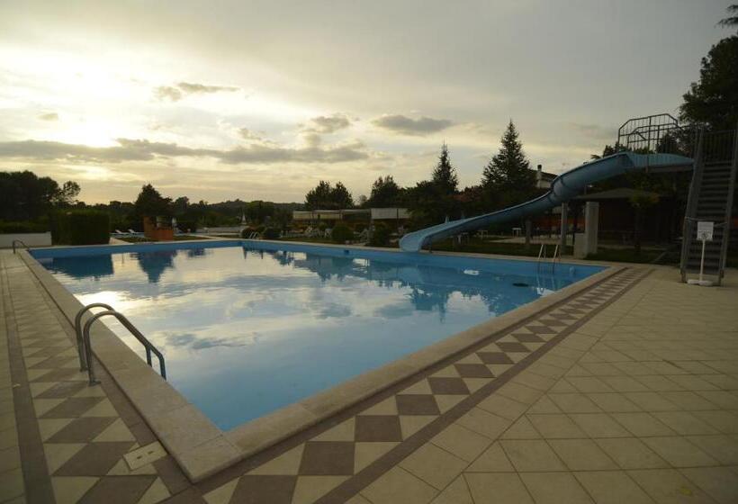 فندق فئة نجمة واحدة La Vignola Country