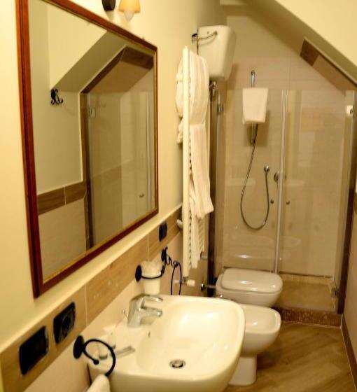 فندق فئة نجمة واحدة La Vignola Country