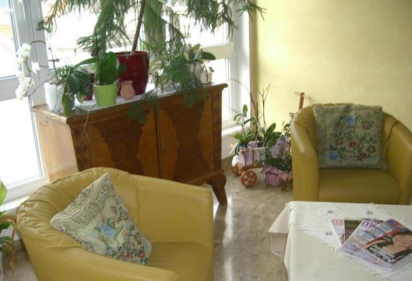 בית מלון כפרי Alpen.adria.stadt