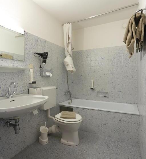 בית מלון כפרי Alpen.adria.stadt