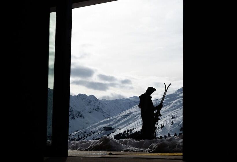 Отель Alpenfriede