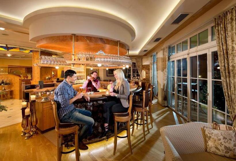 فندق Alpenschlössl