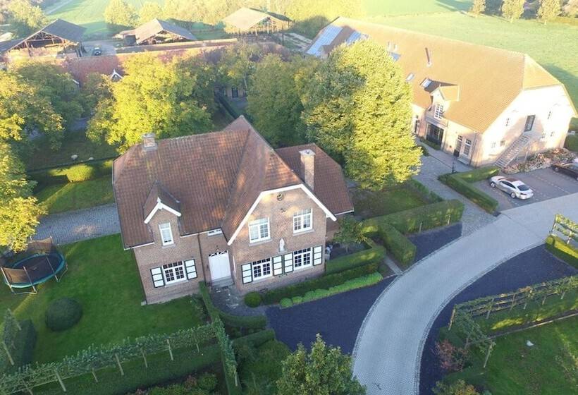 בית מלון כפרי B   Boskapelhoeve