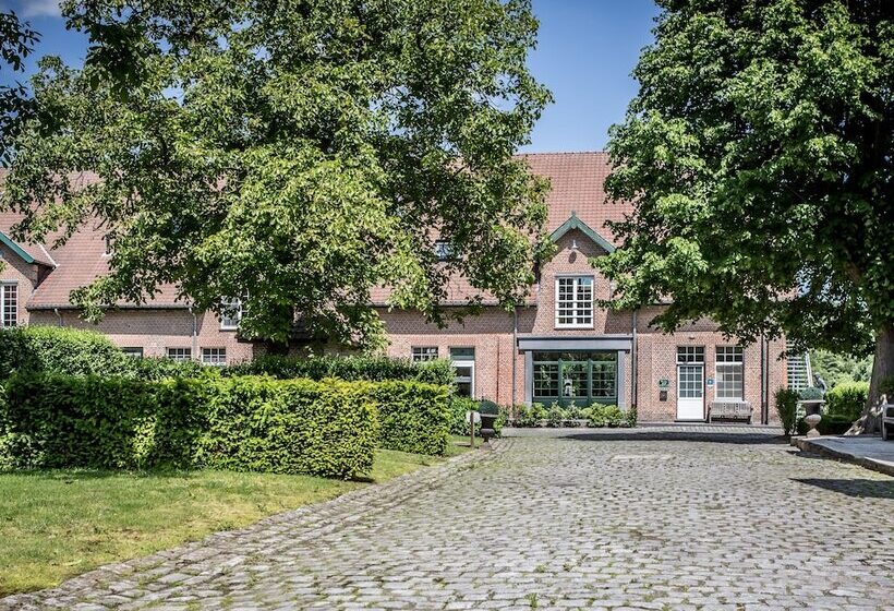 فندق B   Boskapelhoeve