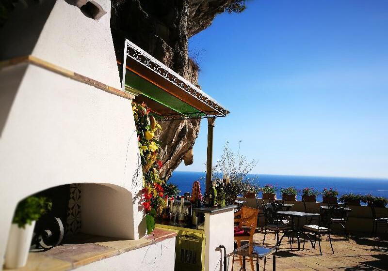 Отель Badia Santa Maria De  Olearia