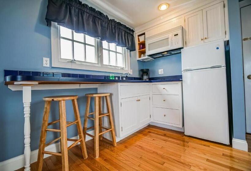 酒店 Beachside Village Resort