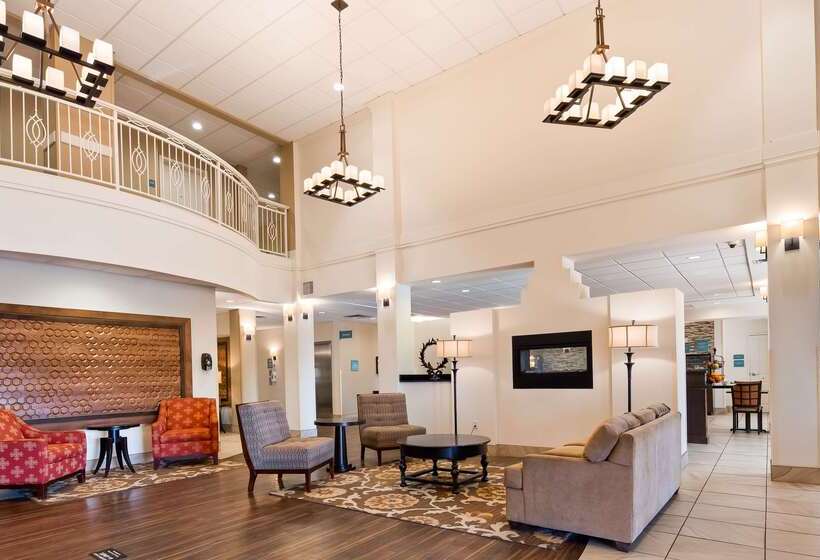 Best Western Plus Hudson Hotel & Suites