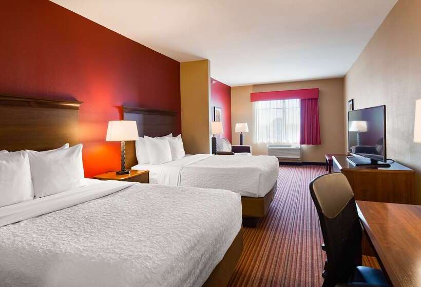 Best Western Plus Hudson Hotel & Suites