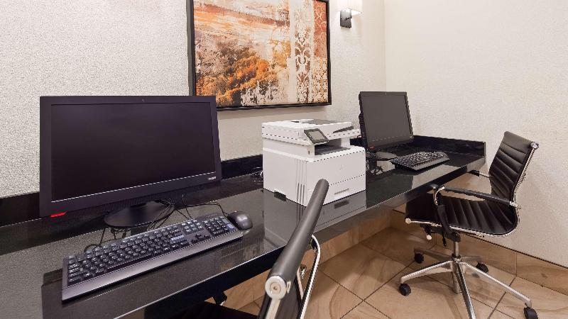 Best Western Plus Hudson Hotel & Suites