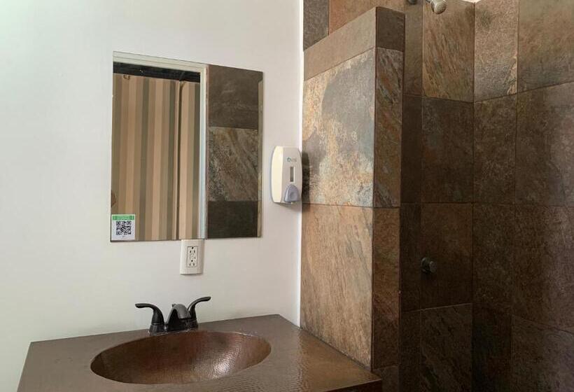 Container Inn Hotel Aeropuerto