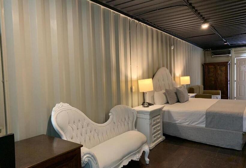 Container Inn Hotel Aeropuerto