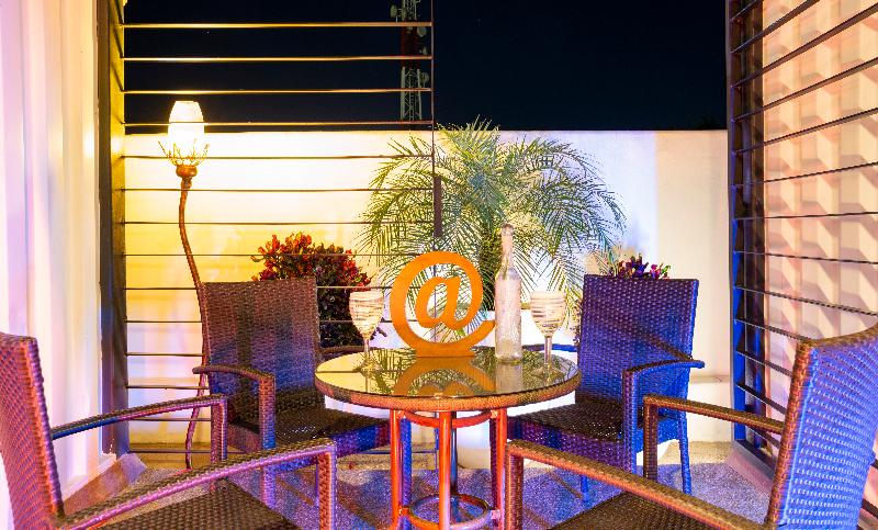 Container Inn Hotel Aeropuerto