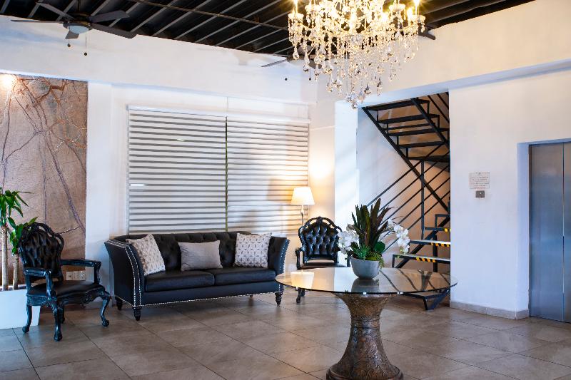 Container Inn Hotel Aeropuerto