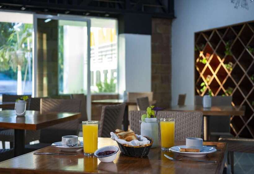 Container Inn Hotel Aeropuerto