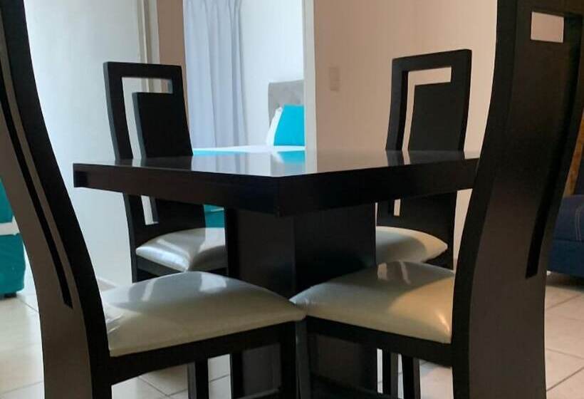 Container Inn Hotel Aeropuerto