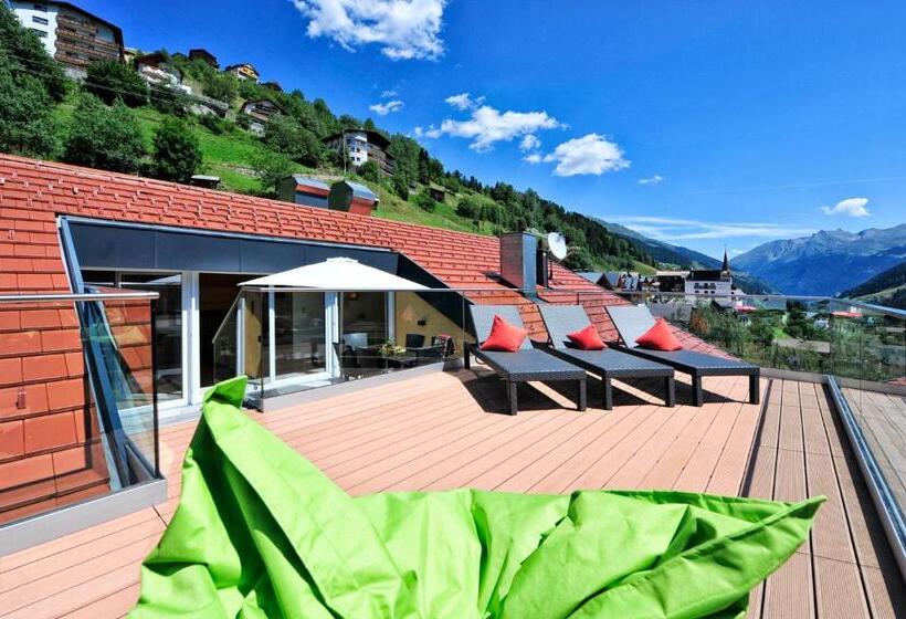 בית מלון כפרי Dorfstadl