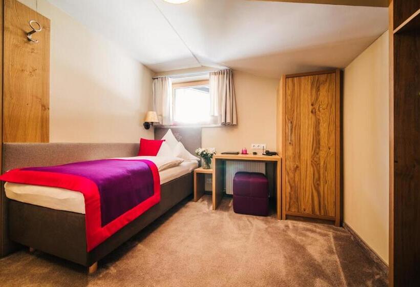 فندق Dr Otto Murr B&b