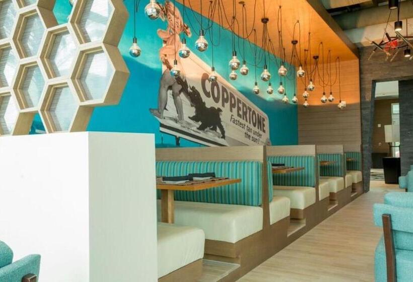 فندق Four Points By Sheraton Miami Airport