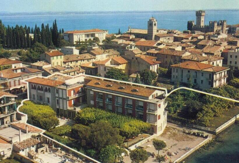 هتل Giardino