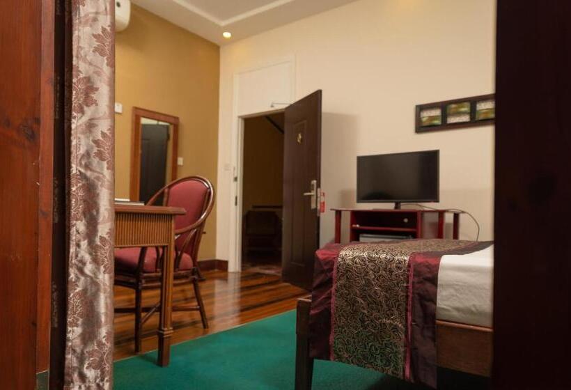 هتل Herdmanston Lodge