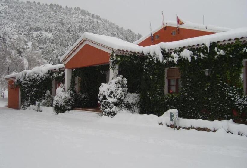 Hospedium Hotel Val De Pinares