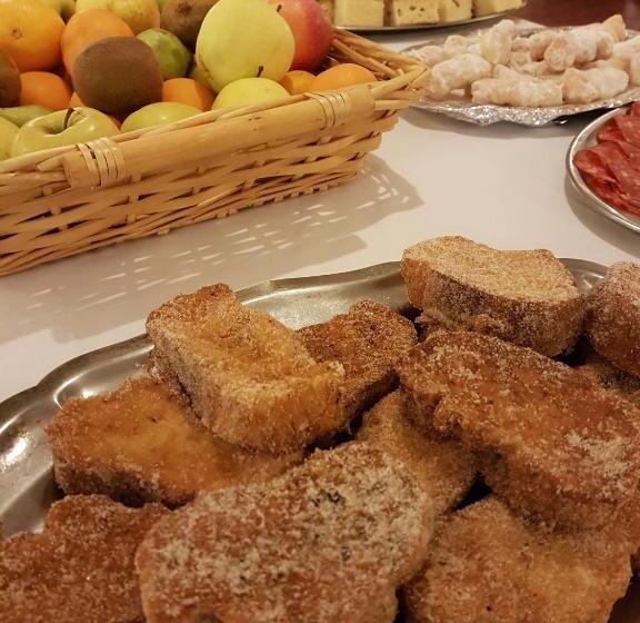 Hospedium Hotel Val De Pinares