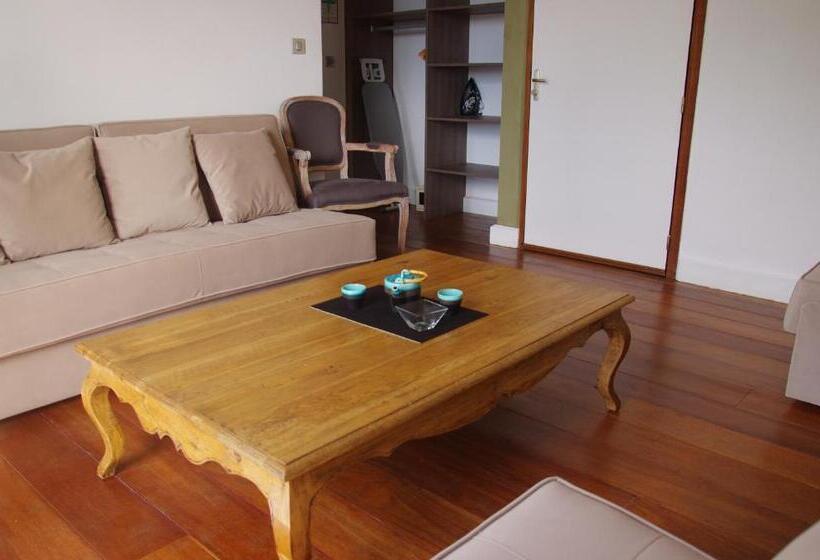 هتل Hôtel Des Palmistes