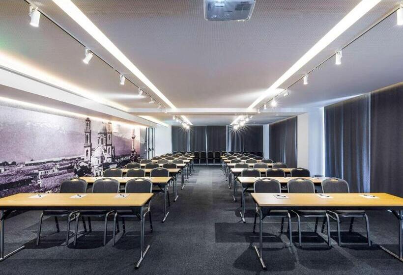 בית מלון כפרי Ibis Styles Heraklion Central