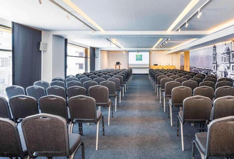 בית מלון כפרי Ibis Styles Heraklion Central