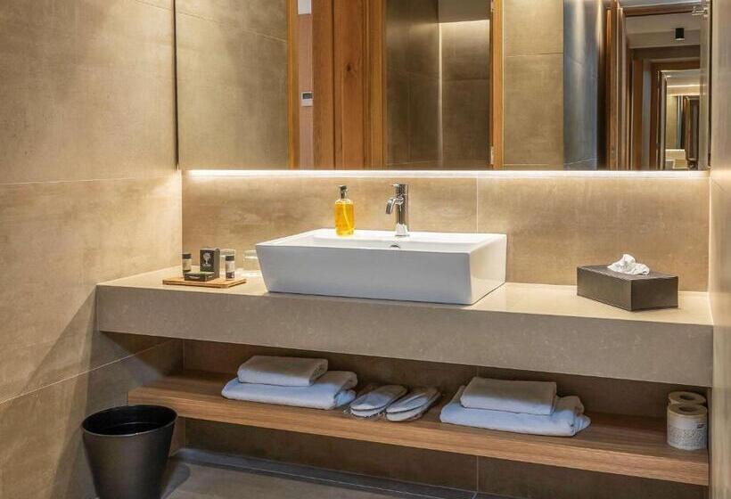 בית מלון כפרי Ibis Styles Heraklion Central