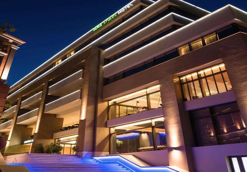 בית מלון כפרי Ibis Styles Heraklion Central