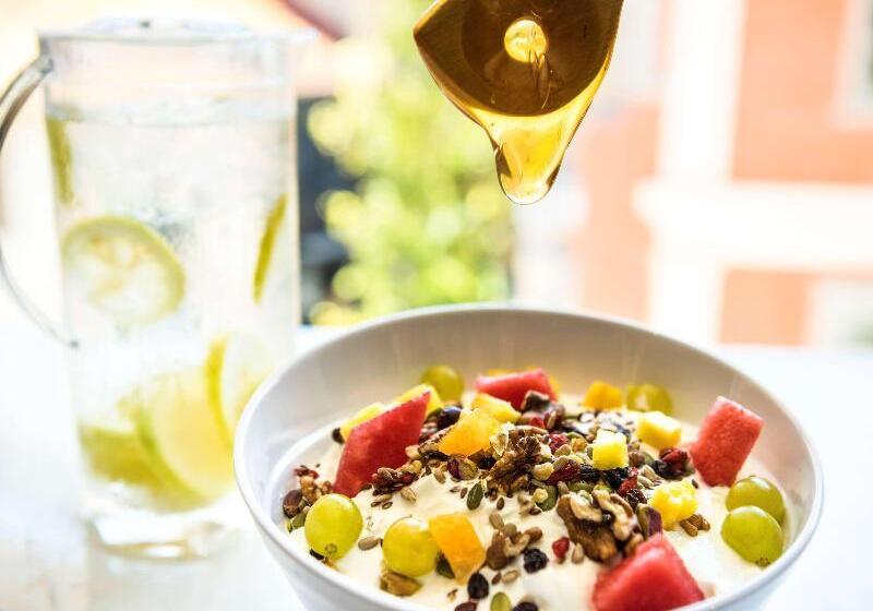 בית מלון כפרי Ibis Styles Heraklion Central