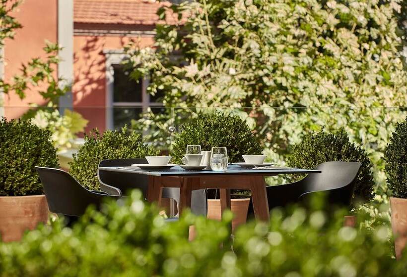 בית מלון כפרי Ibis Styles Heraklion Central