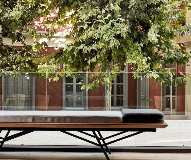 בית מלון כפרי Ibis Styles Heraklion Central