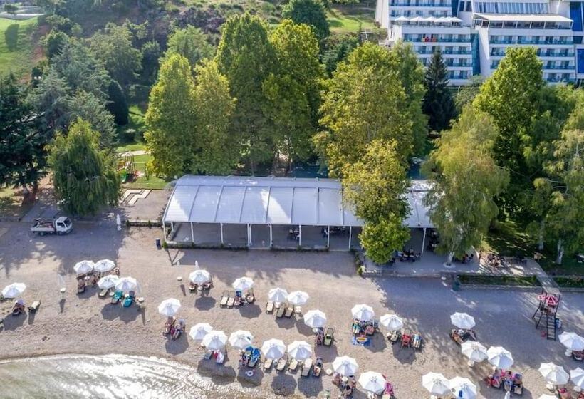 هتل Izgrev Spa&aqua Park