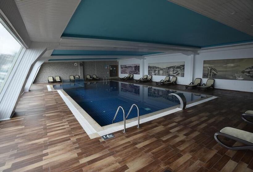 هتل Izgrev Spa&aqua Park