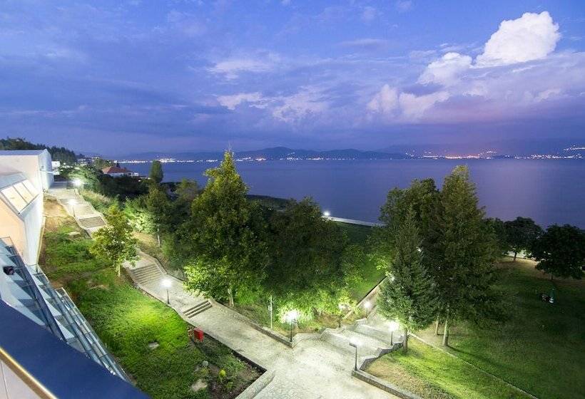 هتل Izgrev Spa&aqua Park